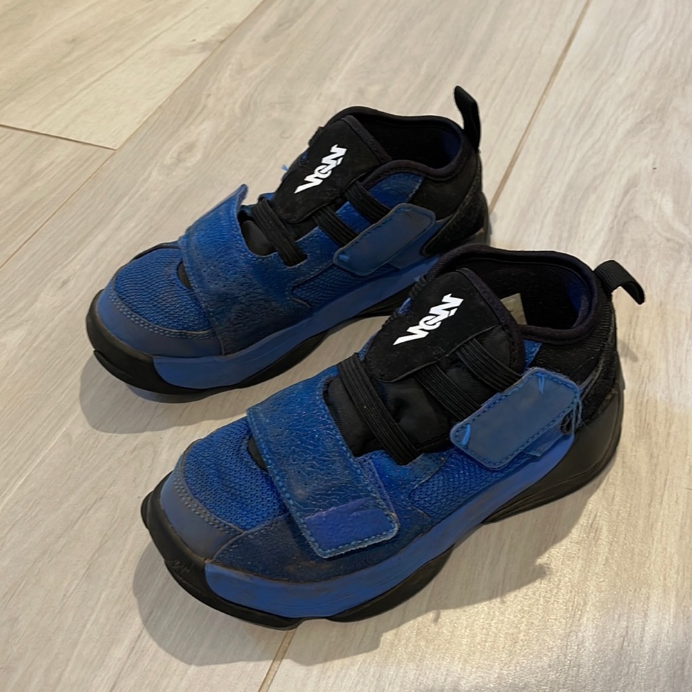 Nike Kids Sneakers - Blue and Black